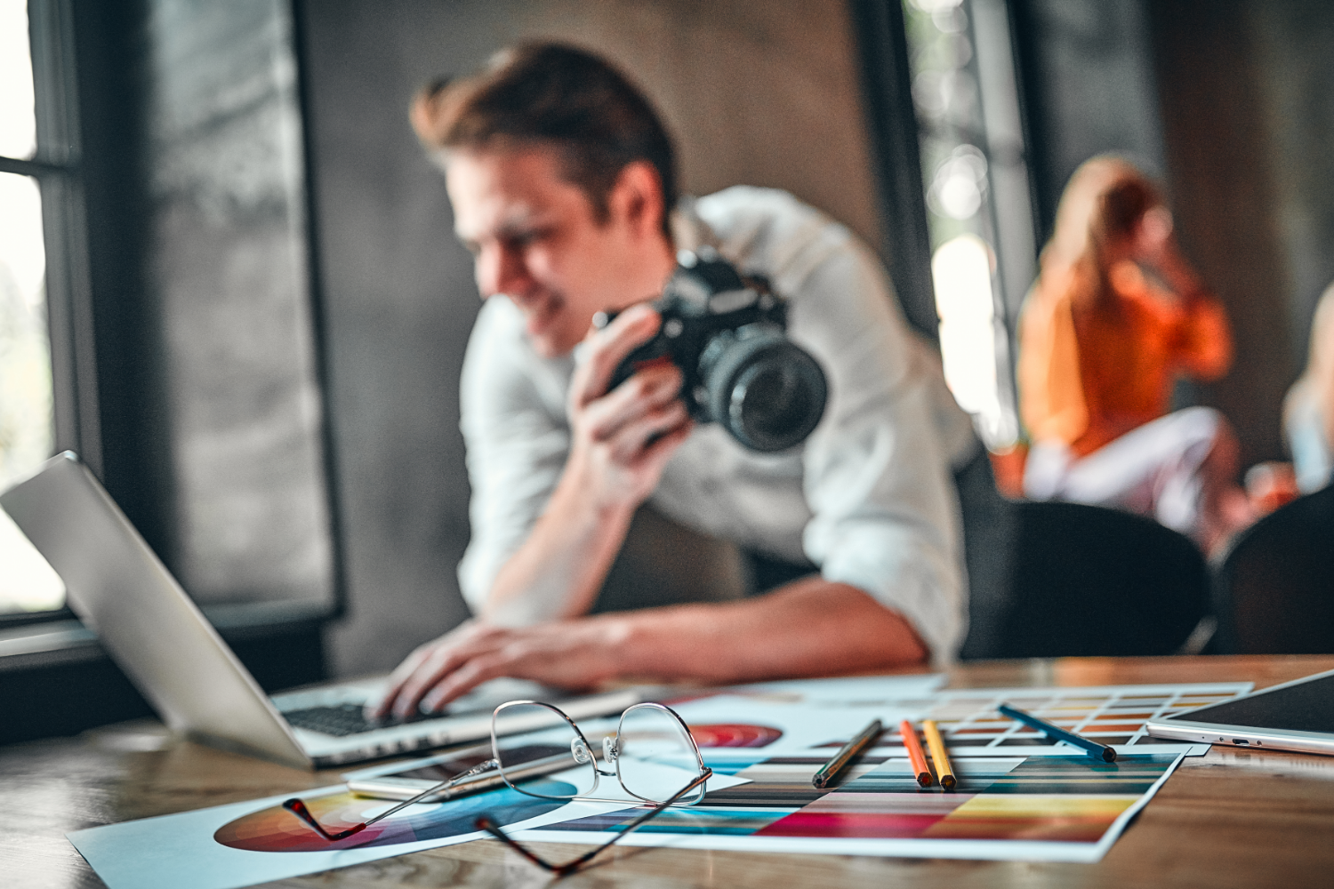 1162_ia-canva–comment-creer-du-contenu-professionnel-10x-plus-vite-(guide-complet-pour-entreprises)