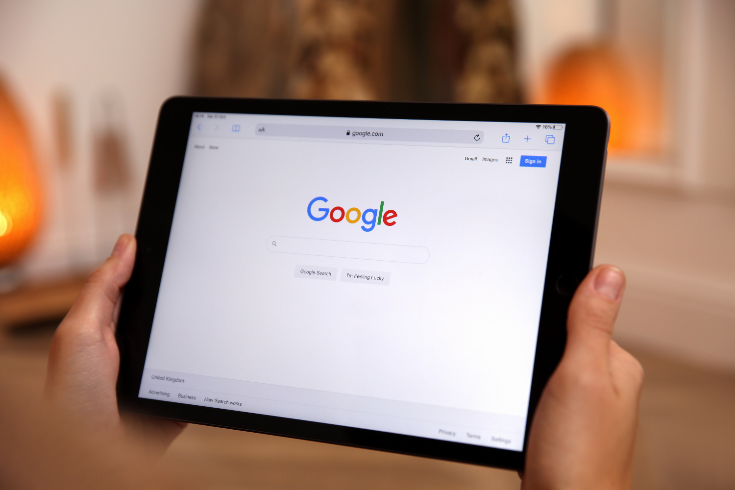 AI Overviews en France : ce qui change vraiment pour votre PME (la lecture data, pas la panique)